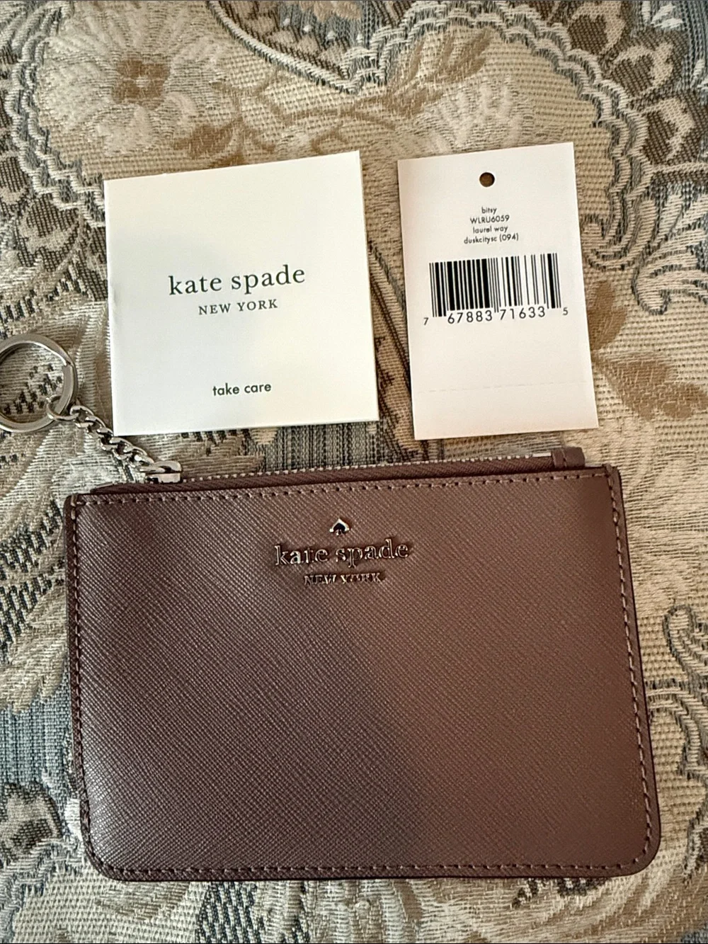 NWT Kate Spade New York Taupe Saffiano Zip Card Holder Wallet